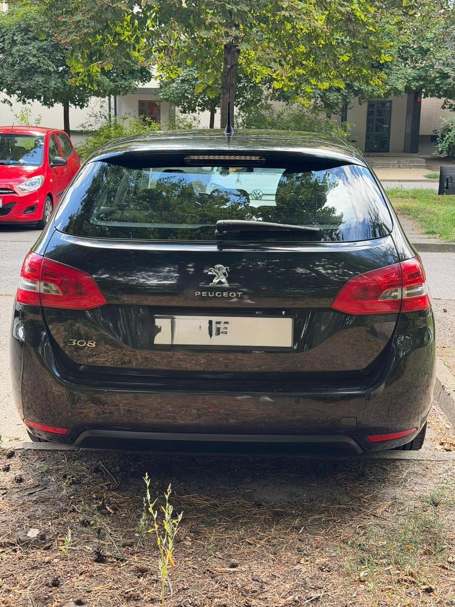 Peugeot 308 2014 — engine 1.560 cm³, 92 HP (68kW)