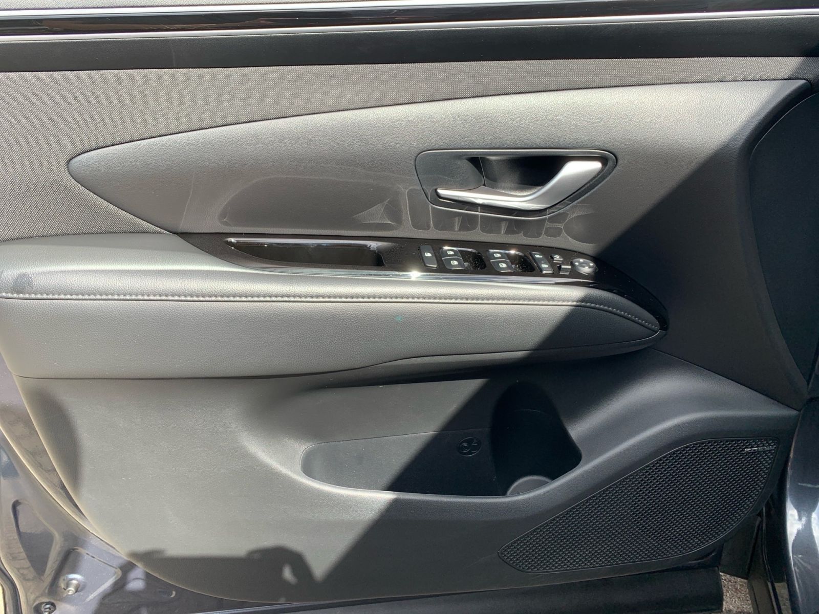 Fahrzeugabbildung Hyundai TUCSON 1.6 T-GDI Trend Plug-In Hybrid 4WD el.HK