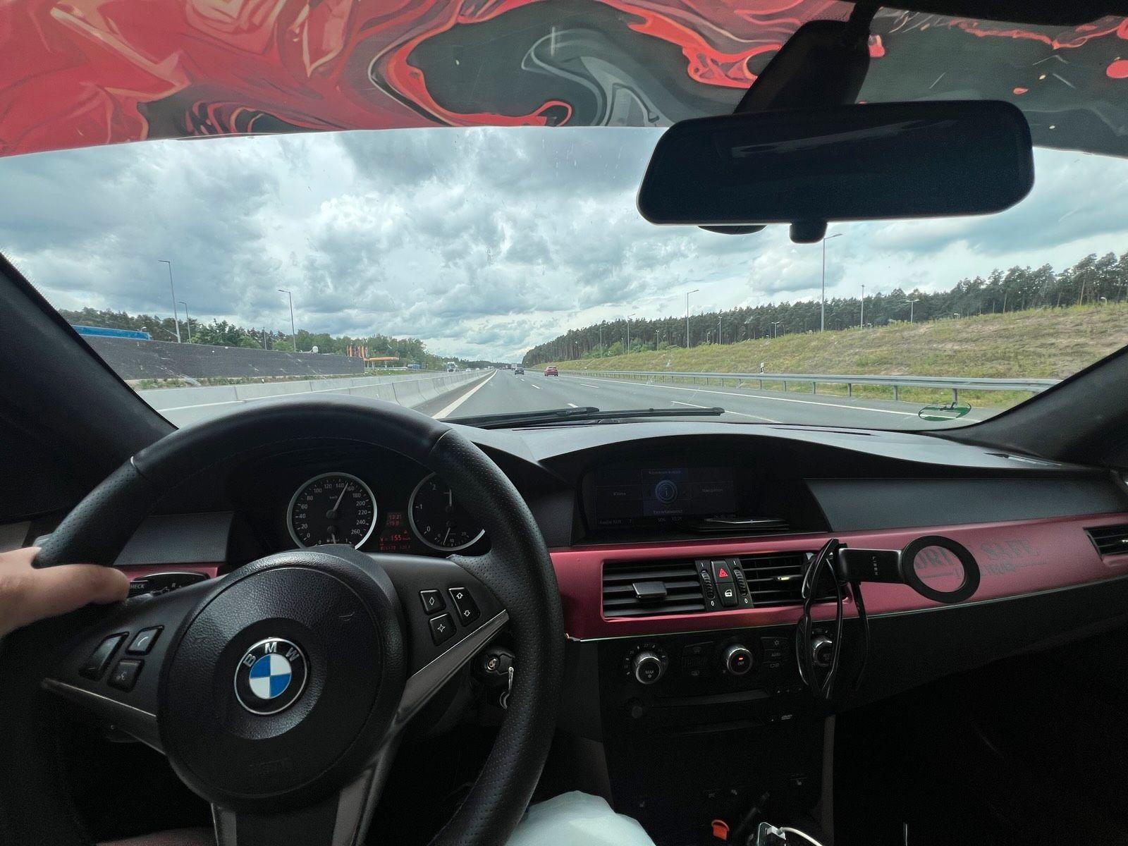 BMW 525 2004 — photo 7