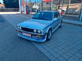 BMW 323 i E30 - BMW 323: 5 Türen