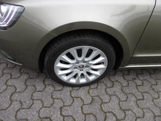 Skoda Superb Exclusive,Limousine,ALU,2 Hand,NAVI