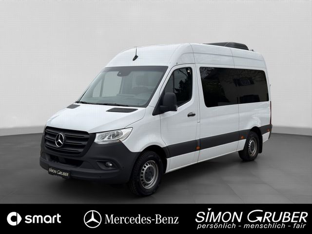 Mercedes-Benz 317 Tourer L2H2 Standard 8Sitzer Rollstuhl Lift