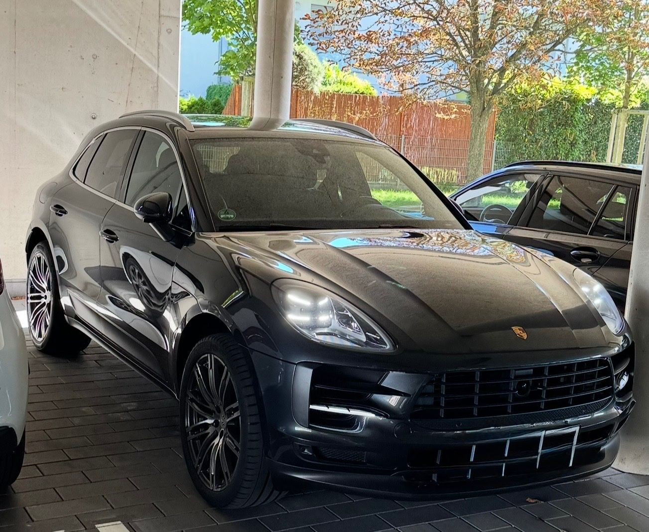 PORSCHE Macan S unfallfrei AHK Scheckheftgepflegt 