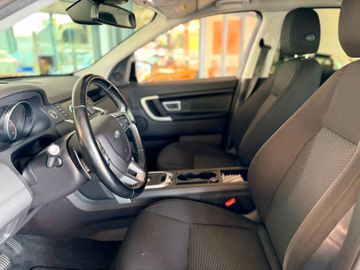 Land-Rover Discovery - 11