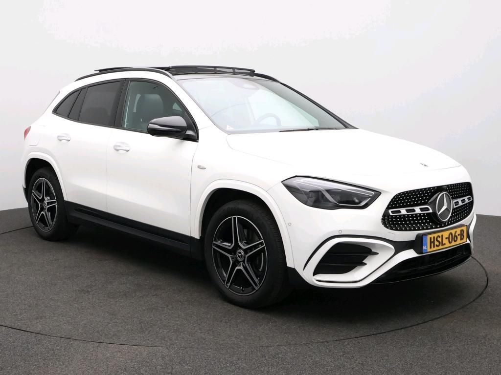 Mercedes-Benz GLA 250 e Business Solution AMG | AHK Wegklapbaa imagem 3