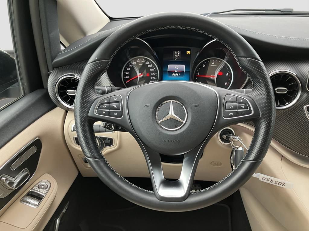 Fahrzeugabbildung Mercedes-Benz V 300 d 4MATIC AVANTGARDE EDITION Lang AHK*Leder