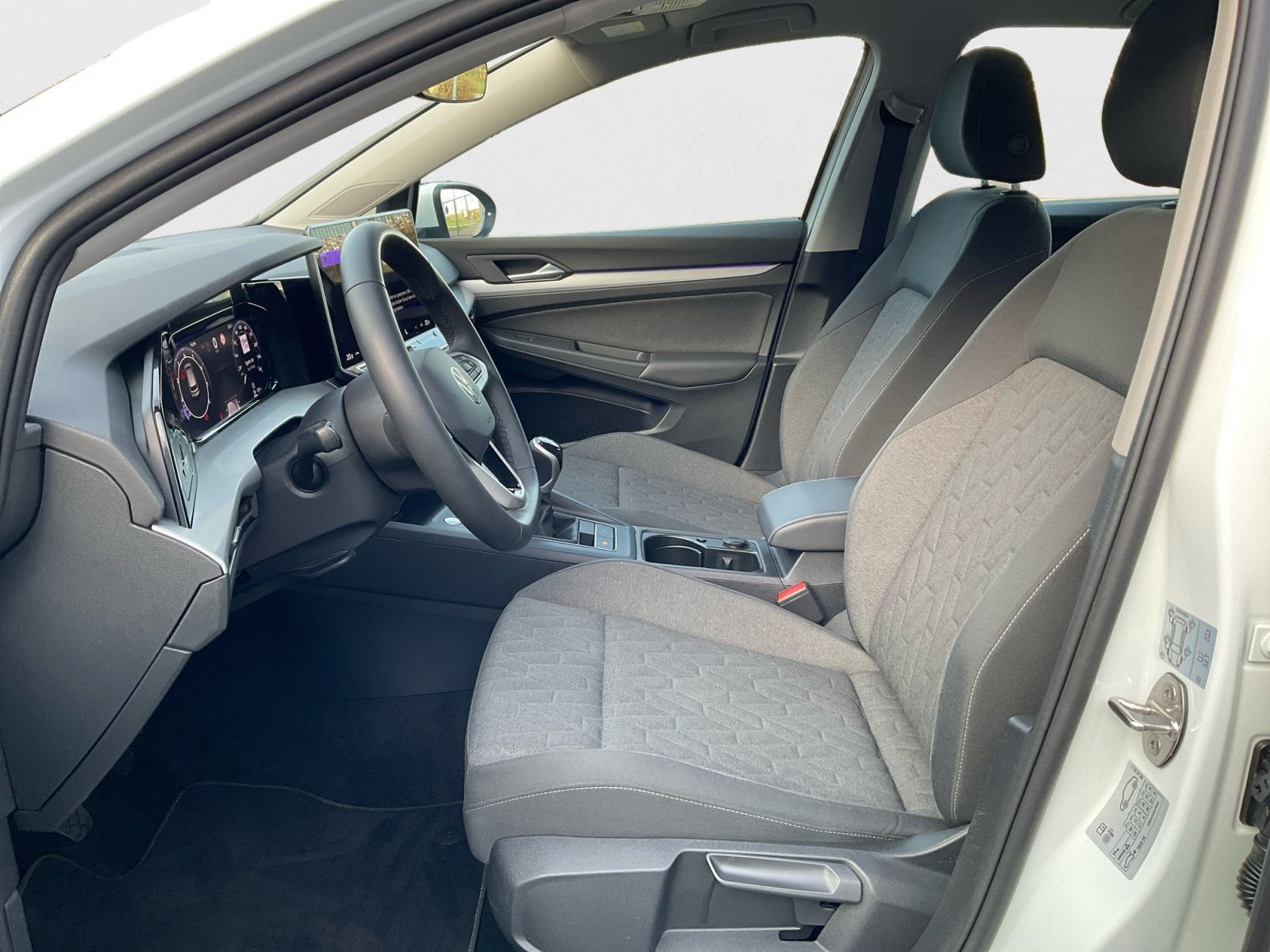 Volkswagen Golf - Bild 9