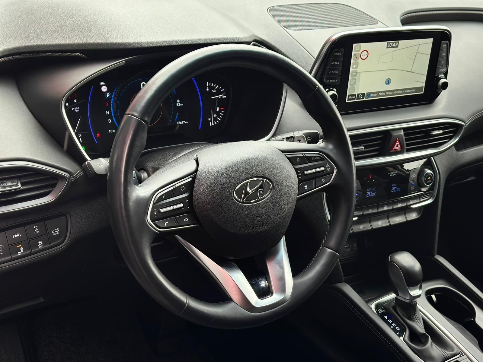 HYUNDAI SANTA FE 2.2CRDi PREMIUM SEVEN 4WD* LED#4xSHZ#LH - Image 31