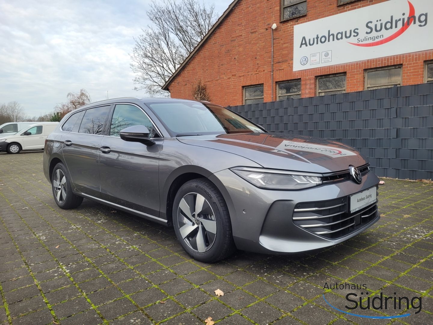 Passat Variant 2,0 TDI Business DSG HUD AHK Navi