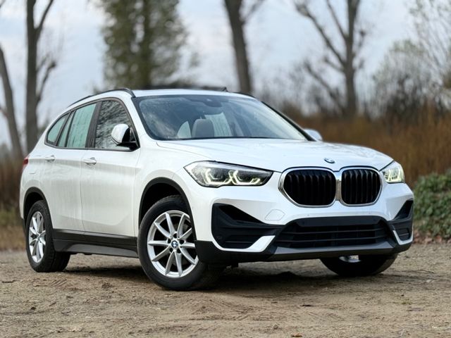 BMW X1 xDrive16d Sport Line*PANO*1ERH*LEDER*LED*