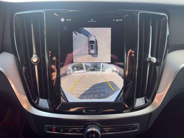 Volvo V60 Plus Bright T6 Recharge Plug-In Hybrid AWD
