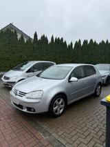 Volkswagen VW GOLF V TSI AUTOMATIK 140PS - Volkswagen Golf: Tsi 140 Ps