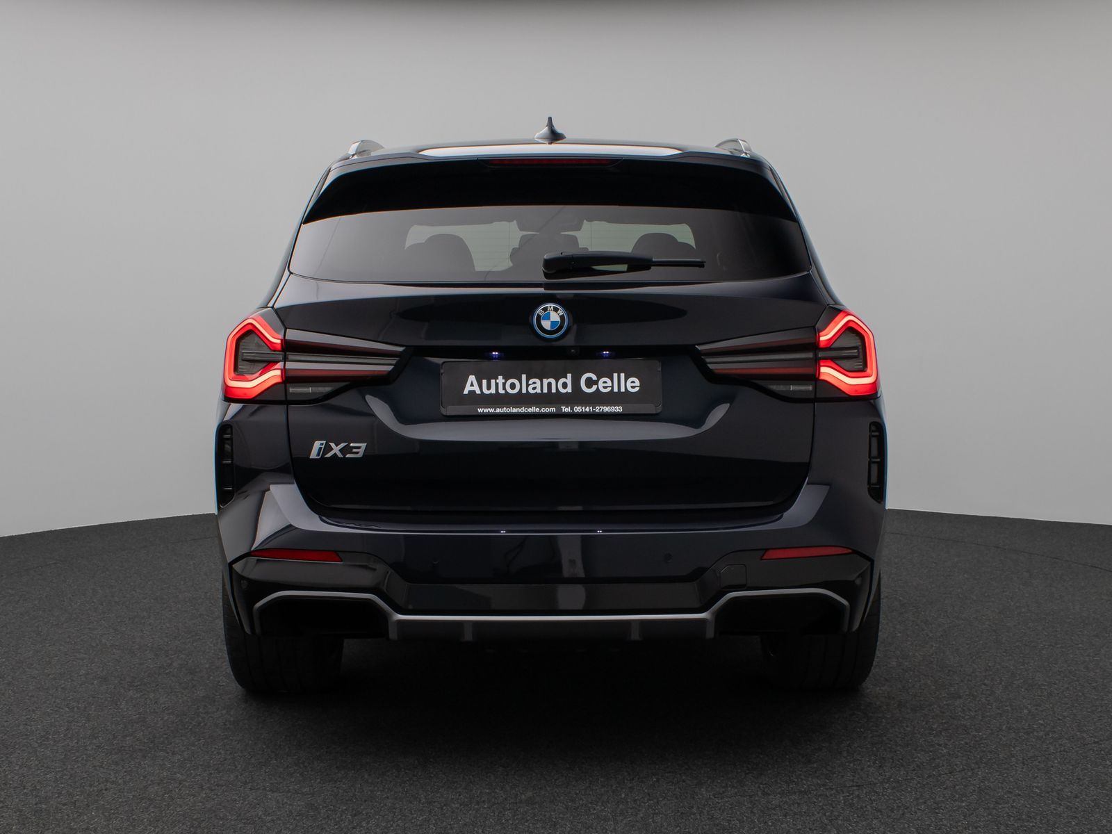 Fahrzeugabbildung BMW iX3 M Sport Impressive Panorama 360° HUD DAB H/K
