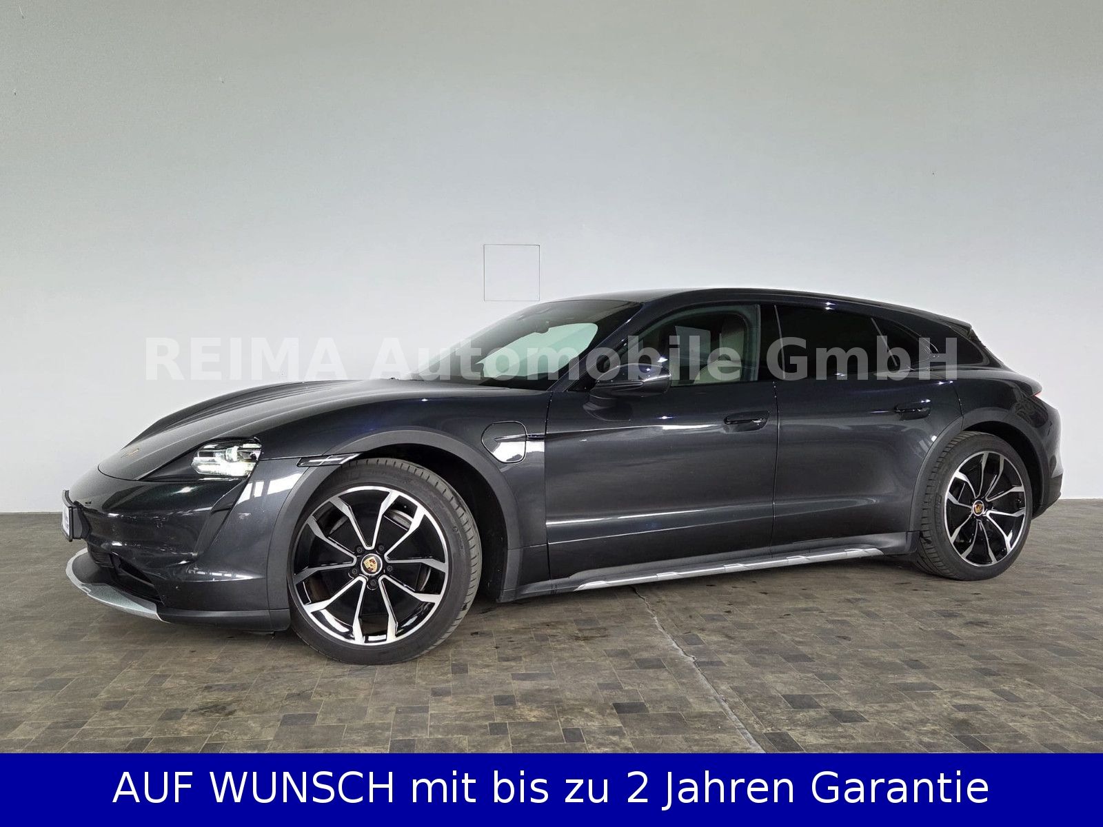 Fahrzeugabbildung Porsche Taycan Cross Turismo 4, Pano, 93KWH, SOH 93,7%