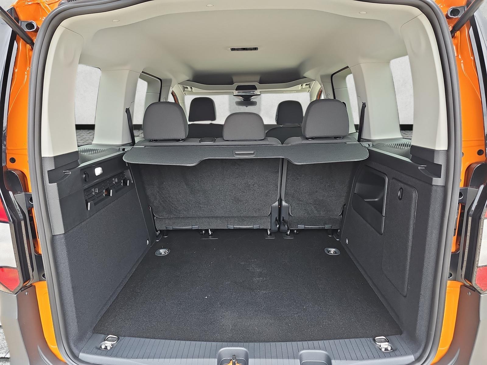 Volkswagen Caddy 1.5 TSI DSG / ACC / Winterpaket / PDCh.