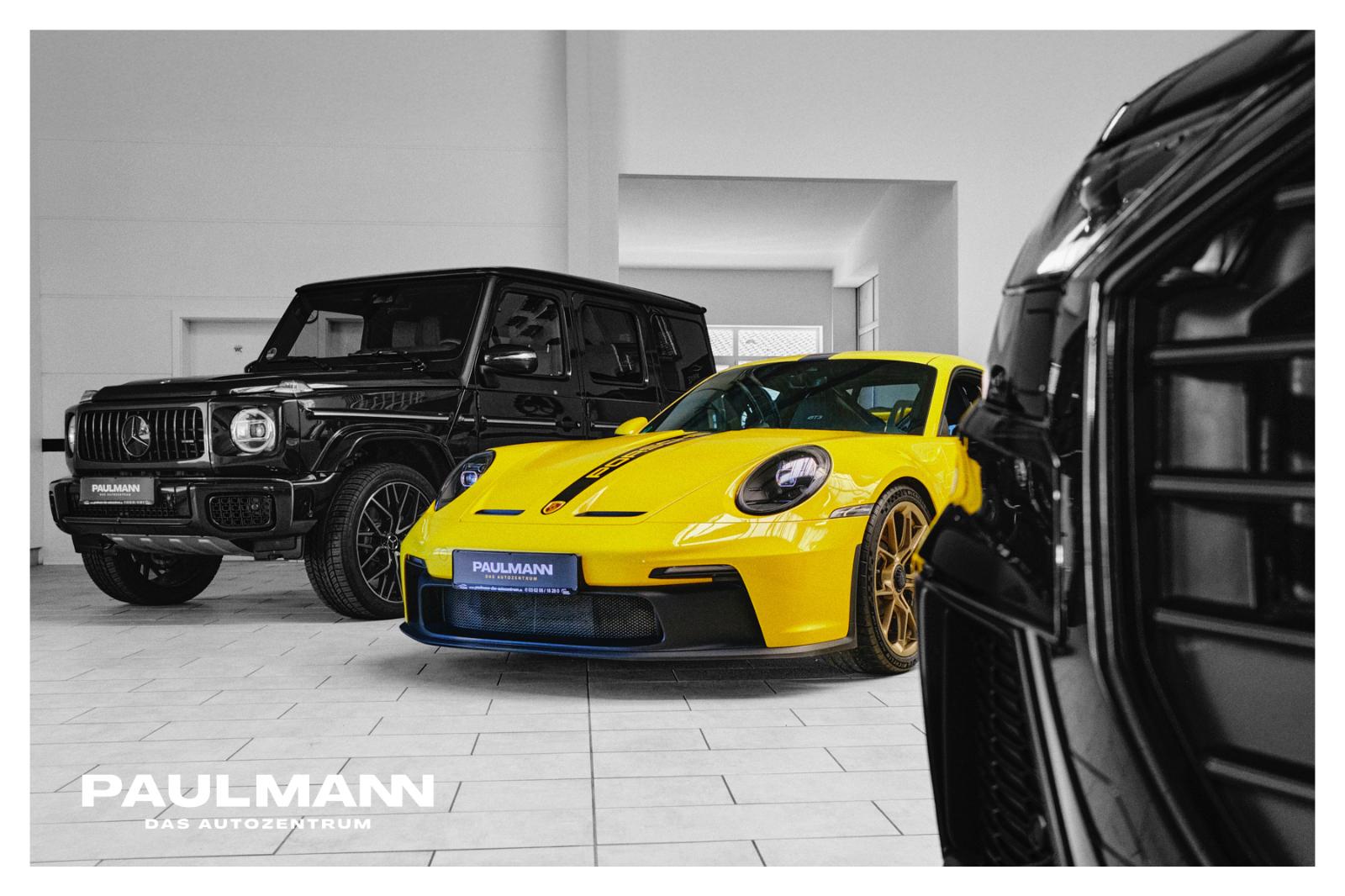 showroom-image-top