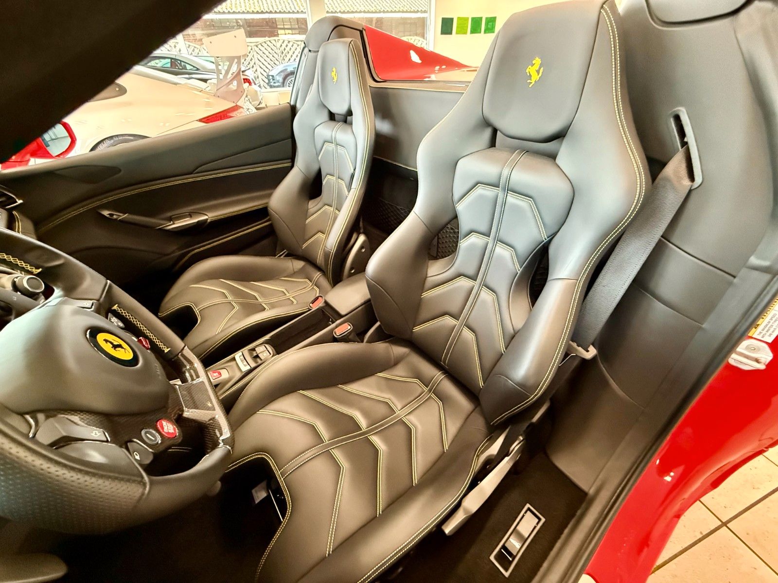 Fahrzeugabbildung Ferrari 488 Spider F1 LIFT / RACINGSEATS / KAMERA