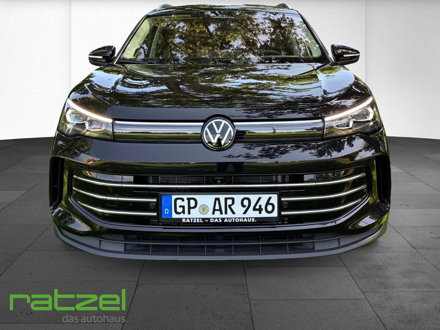Fahrzeugabbildung Volkswagen Tiguan Elegance 2.0TDI DSG 4M Standh.+AHK+NAVI