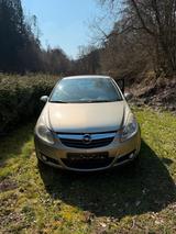 Opel Corsa D - Opel Corsa aus 2006 mit Diesel-Antrieb