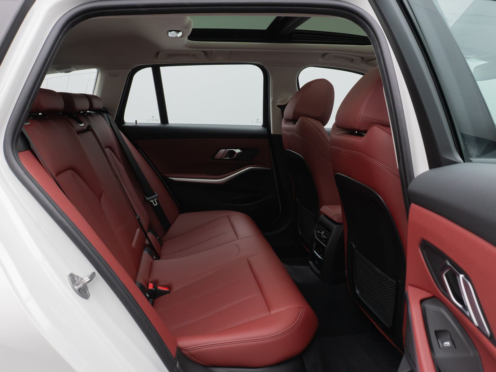 Fahrzeugabbildung BMW 330e xD Panorama DAB CockPit+ Widscr Sport Leder