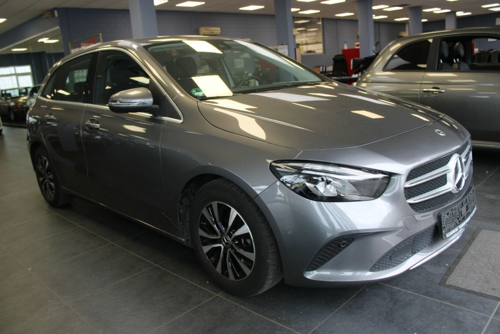Image of Mercedes-Benz B 180