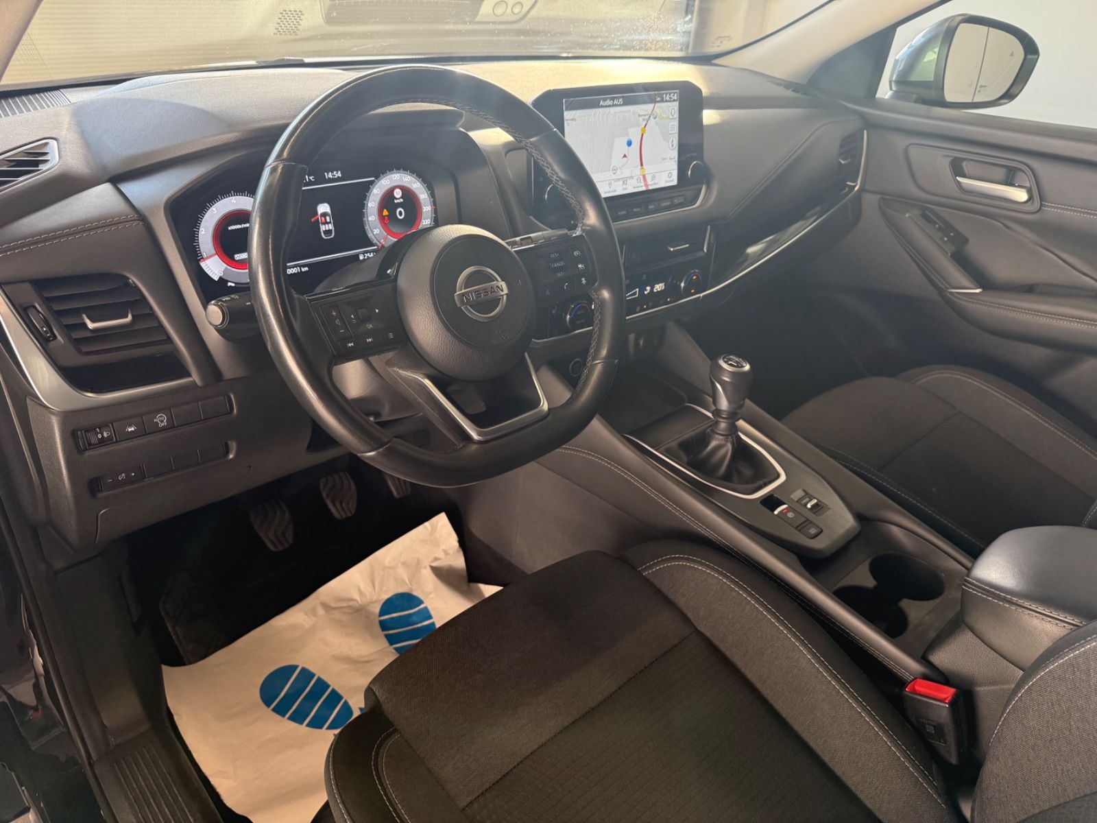 Fahrzeugabbildung Nissan Qashqai N-Connecta 360° Kamera, Navi, WP