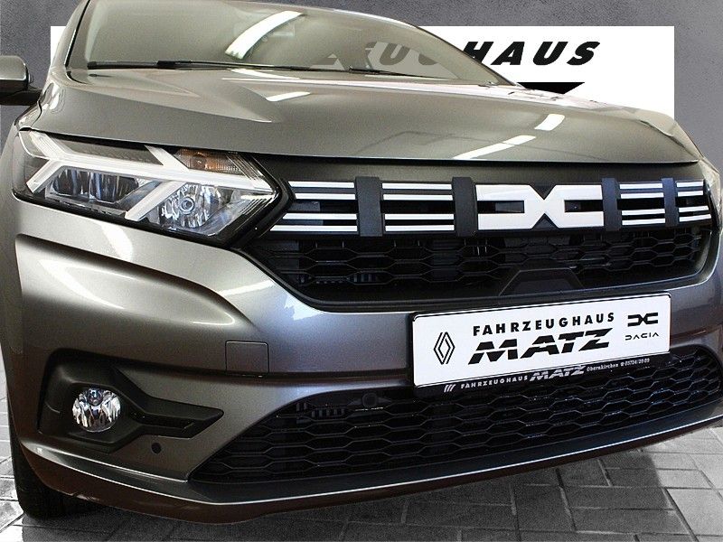 Fahrzeugabbildung Dacia Sandero TCe 100  Benzin /Expression*Winterpaket*