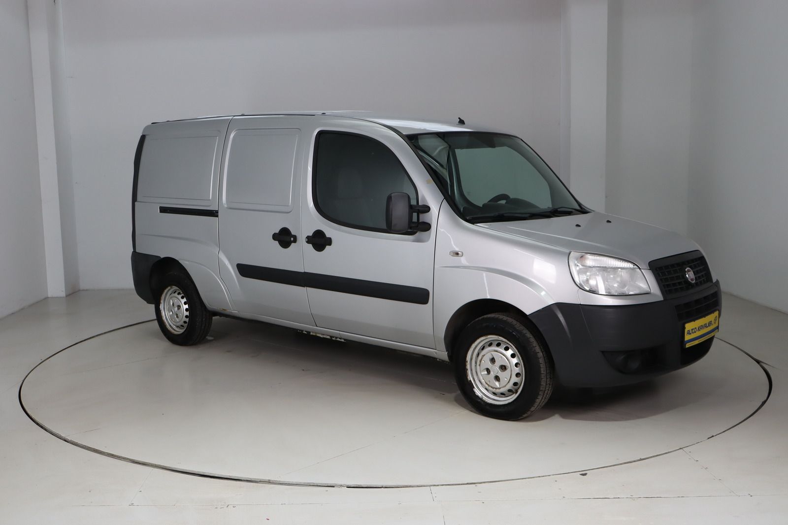Fahrzeugabbildung Fiat Doblo Cargo 1.3 JTD MAXI Kühlwagen