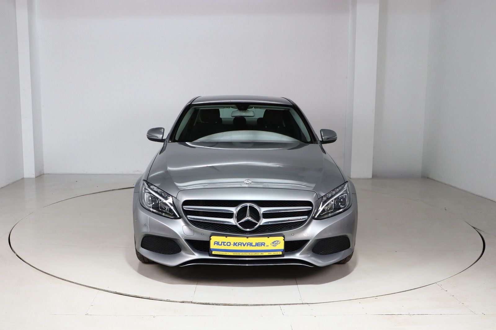 Fahrzeugabbildung Mercedes-Benz C 180 d * LED * SHZ