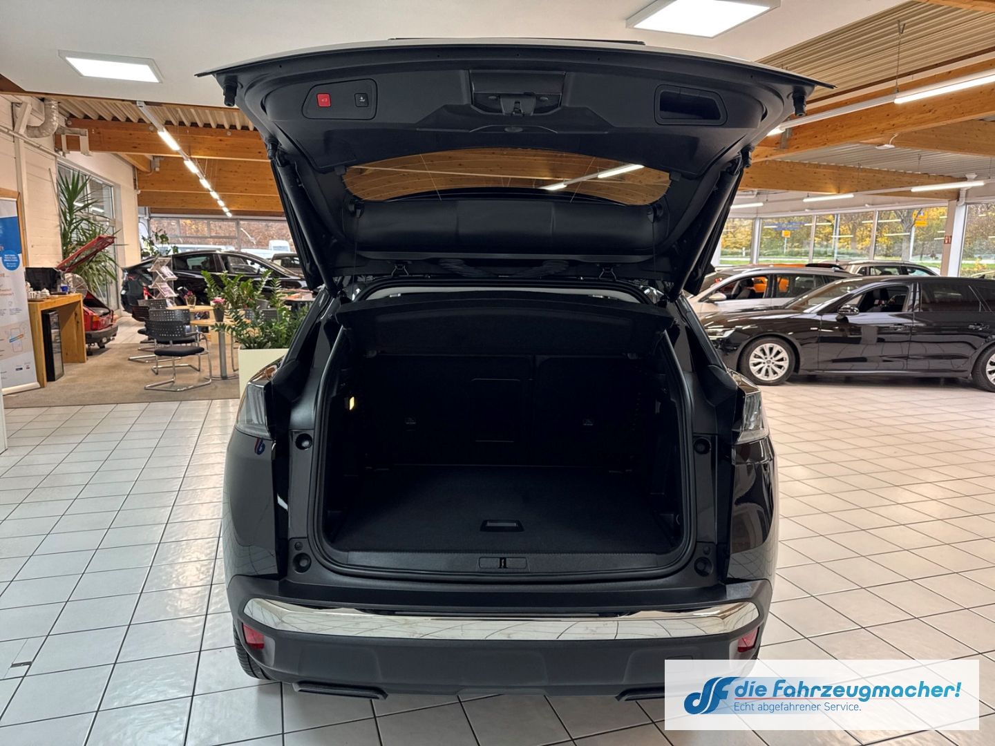 Fahrzeugabbildung Peugeot 3008 Allure Pack Navi Digitales Cockpit LED El.