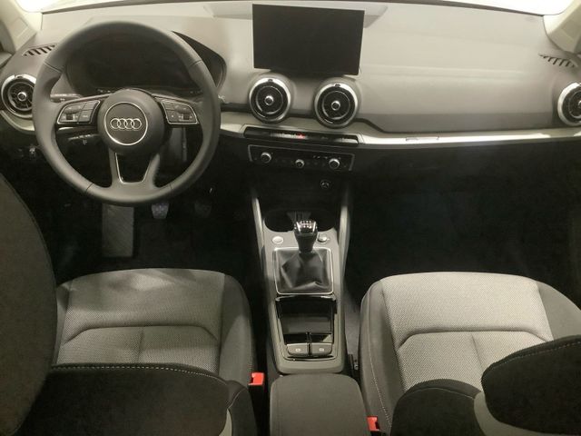 Q2 S line 35 TFSI 110(150) kW(PS) S chaltgetrieb