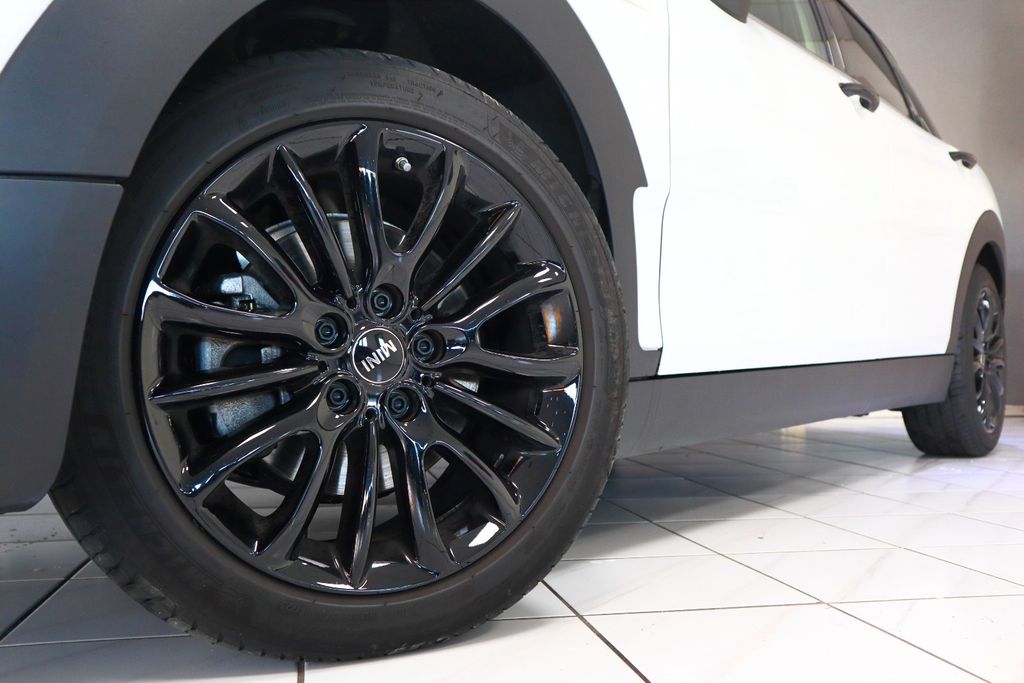 MINI Cooper Clubman 2023