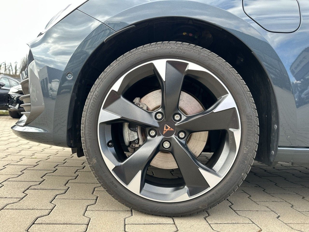 Fahrzeugabbildung CUPRA Leon Sportstourer 1.4 e-Hybrid DSG