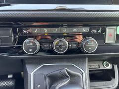 Fahrzeugabbildung Volkswagen T6.1 Multivan Generation Six 4MOTION ACC AHK LED