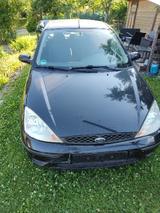Ford Focus 1.6 - - Ford Focus aus 2003: Kleinwagen