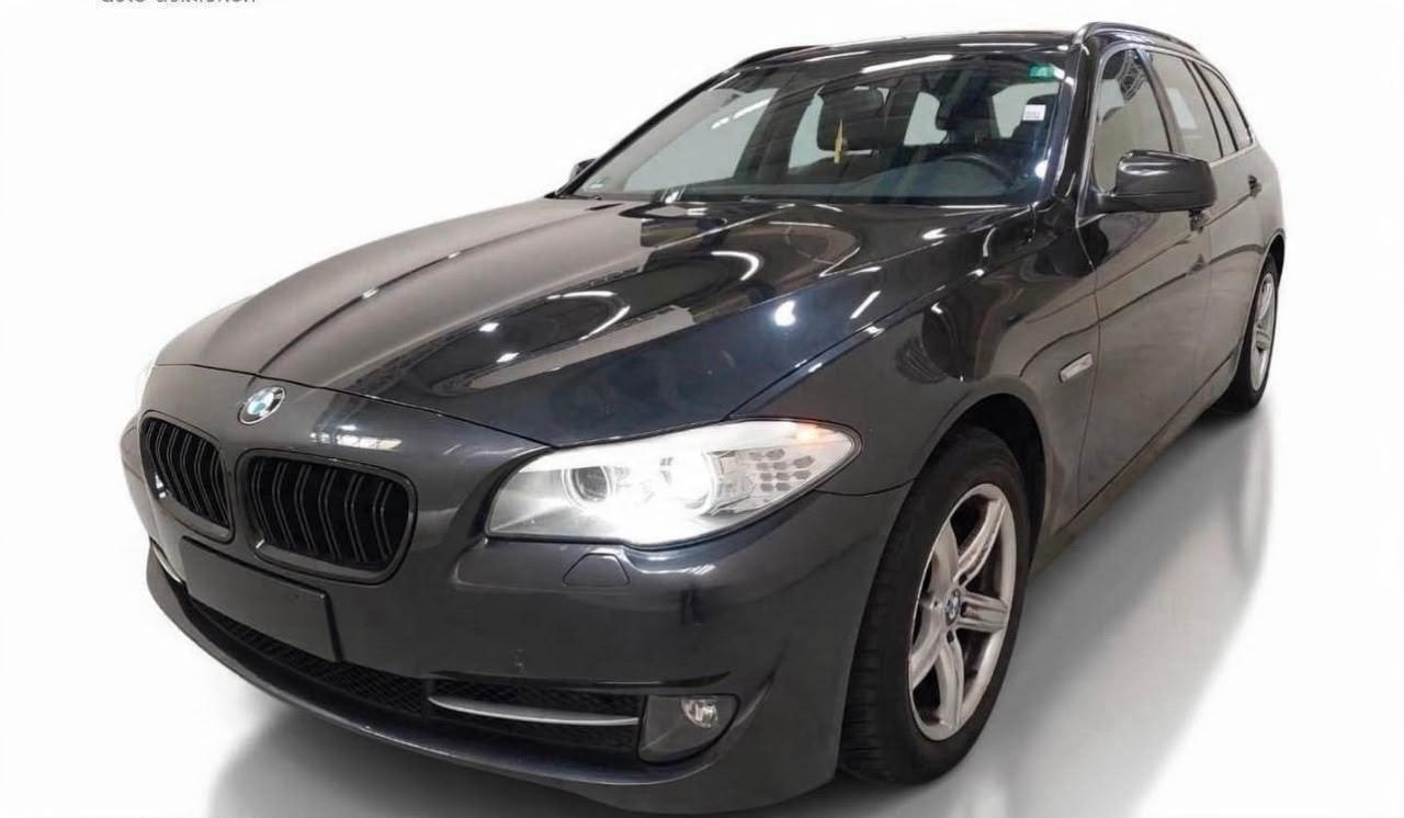 BMW 520 D 5 Touring*NAVIGATION*KLIMA*AUX-IN*MP3*DVD*