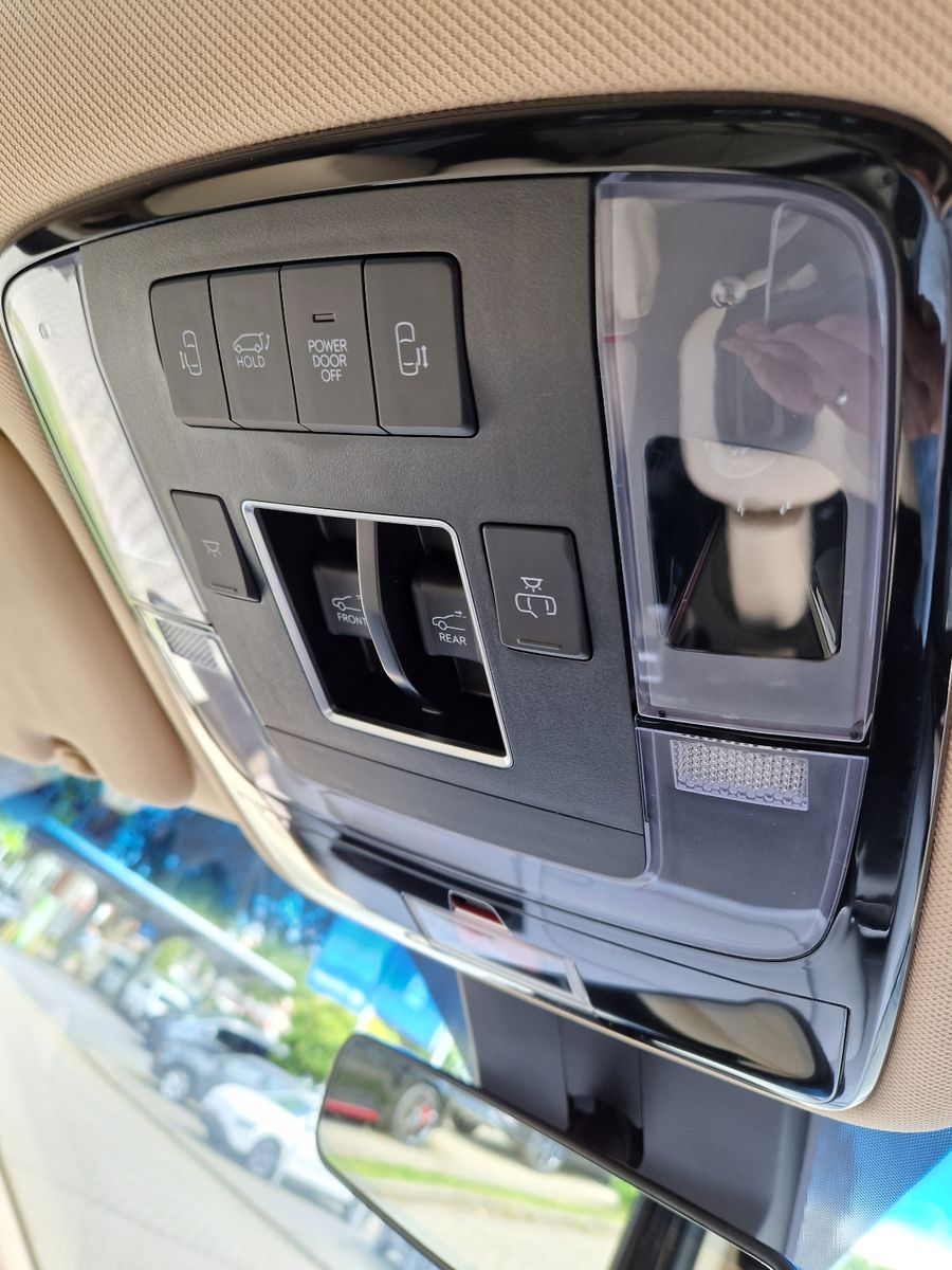 Fahrzeugabbildung Hyundai Staria 2.2 CRDi PRIME 9-Sitzer 2WD Autom. PANO
