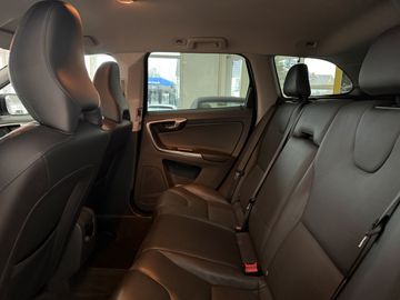 Volvo XC60 - 12
