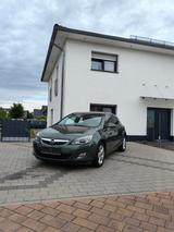 Opel Astra 1.6 Turbo Edition 132kW Edition - Opel Astra aus 2010: Turbo