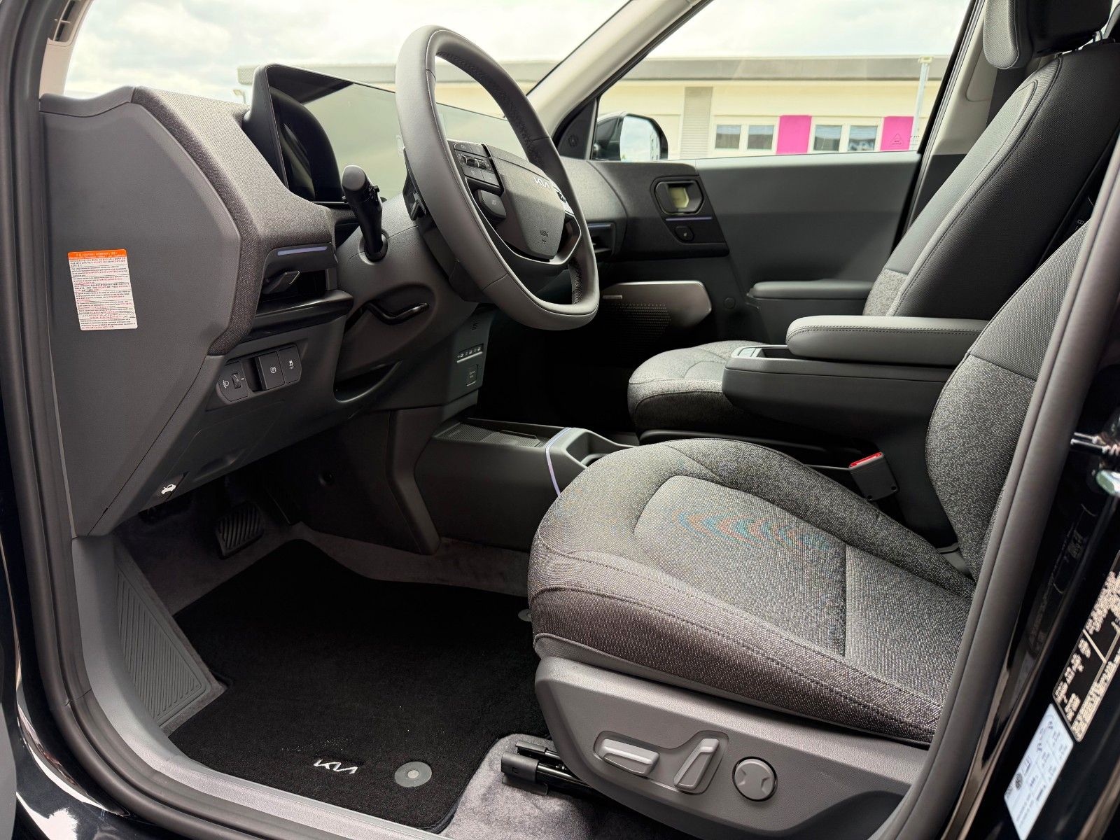Fahrzeugabbildung Kia EV2 42.2 5S EARTH WIC TEC DWP DES