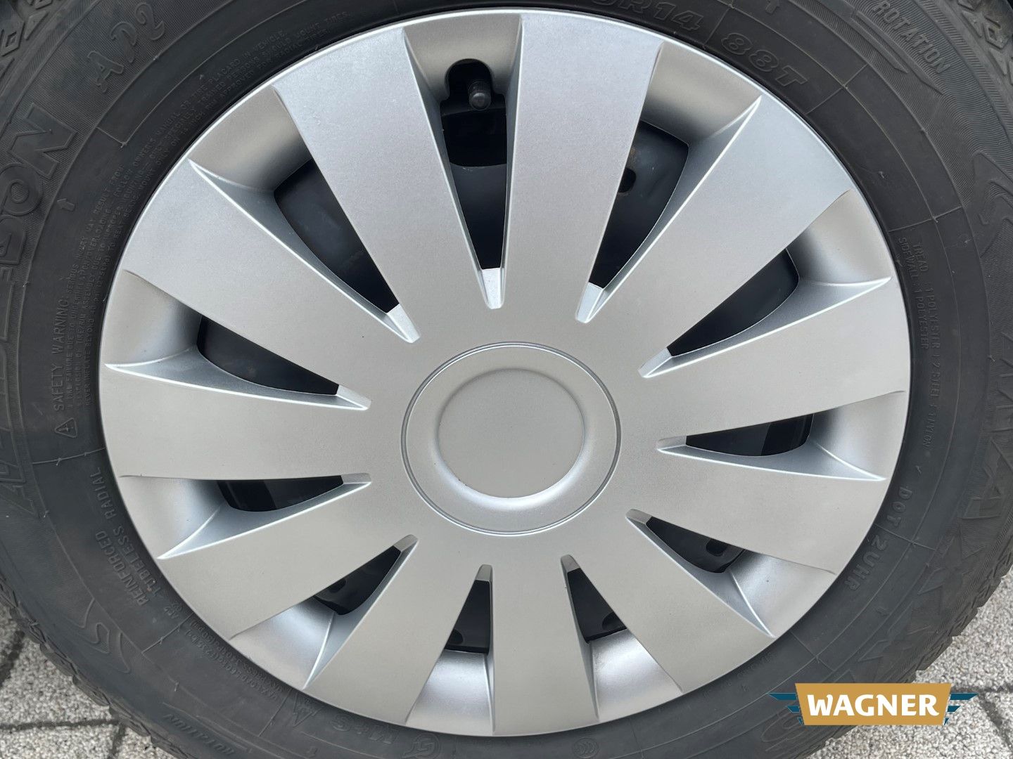 Fahrzeugabbildung Volkswagen Polo V Trendline 1.2 Klimaanlage Tempomat