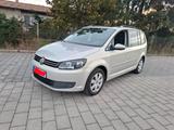 Volkswagen Touran 1.2 TSI , 7 Sitzer, Panorama, Standheizun