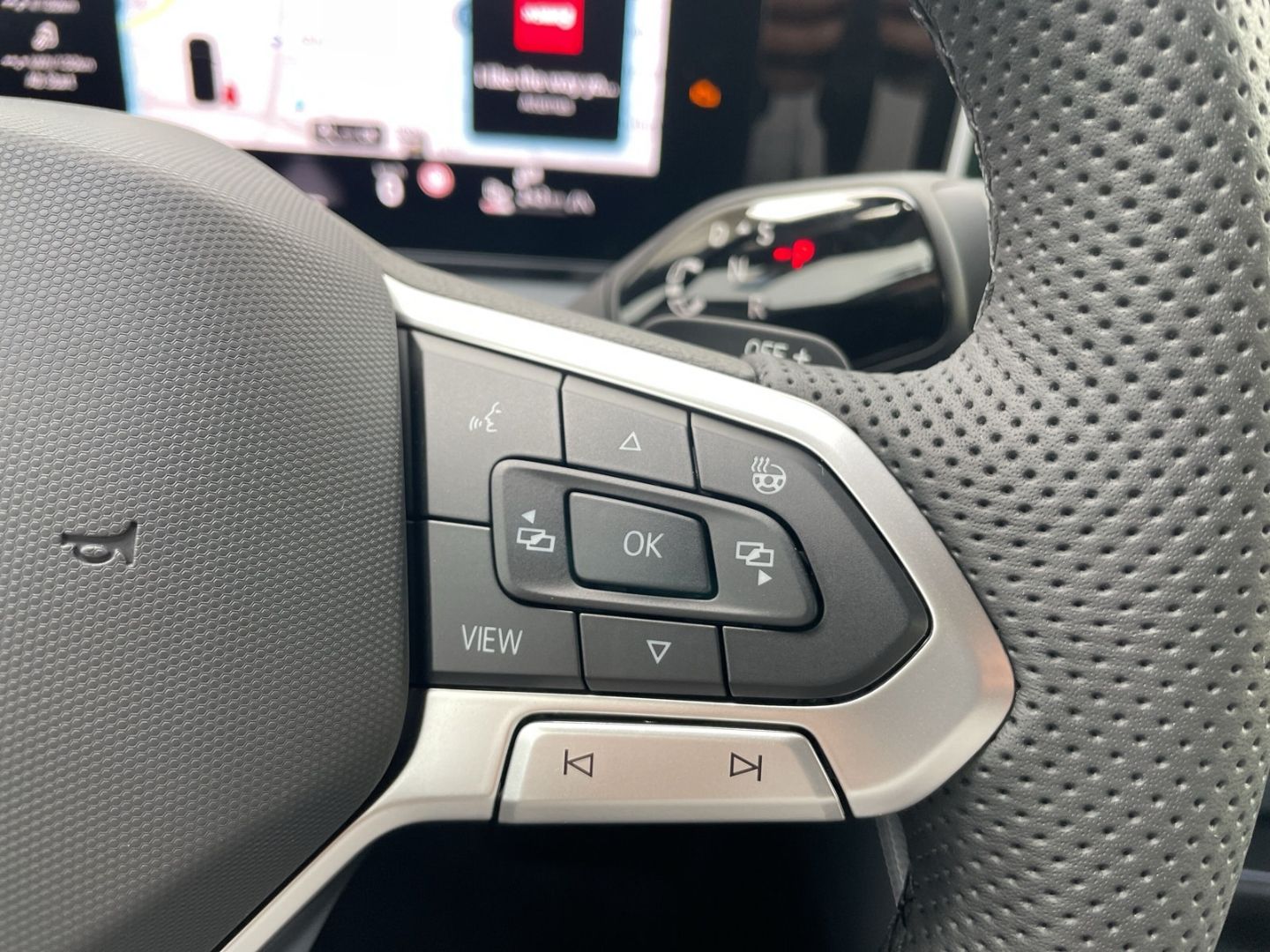 Tiguan 1.5 TSI eHybrid DSG HUD/AHK/Pano/DCC Pro