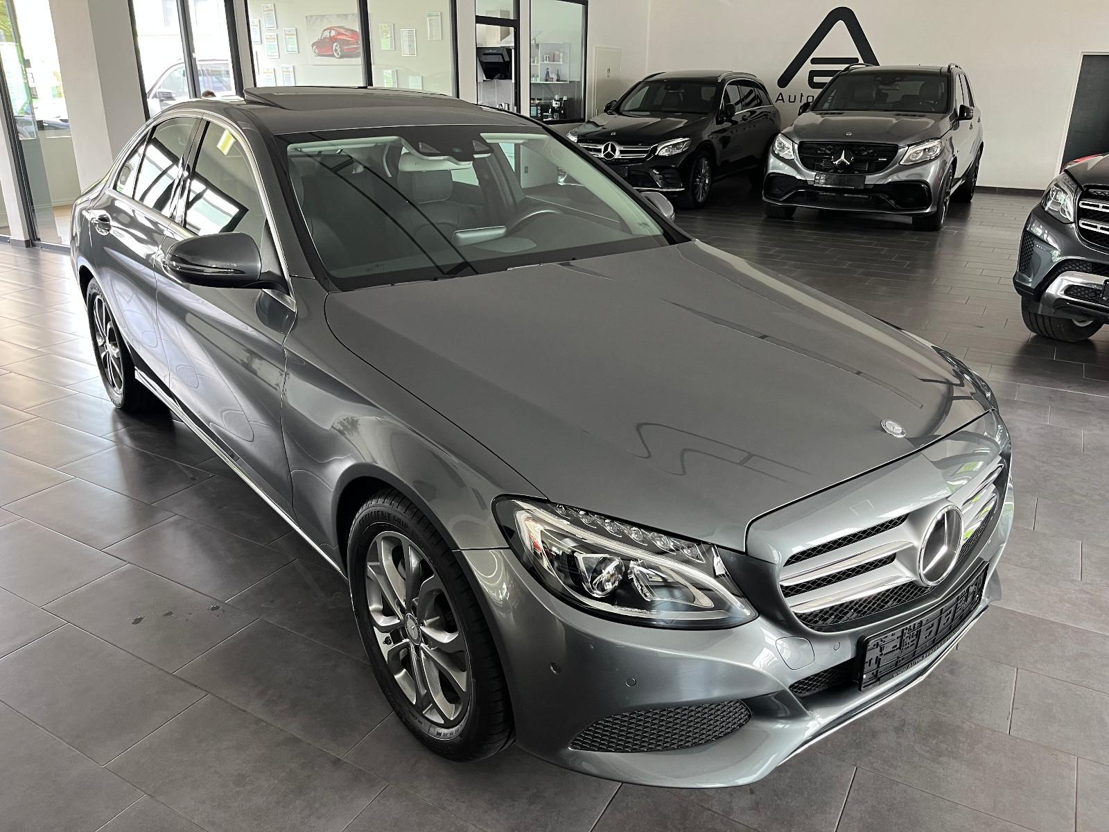 Mercedes-Benz C 180 Lim. Navi/LED/Kamera/Glasdach/Distronic