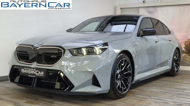 BMW M5 0,5% AHK Sitzlüft.B&amp;W MultiSeats CarbonExt.