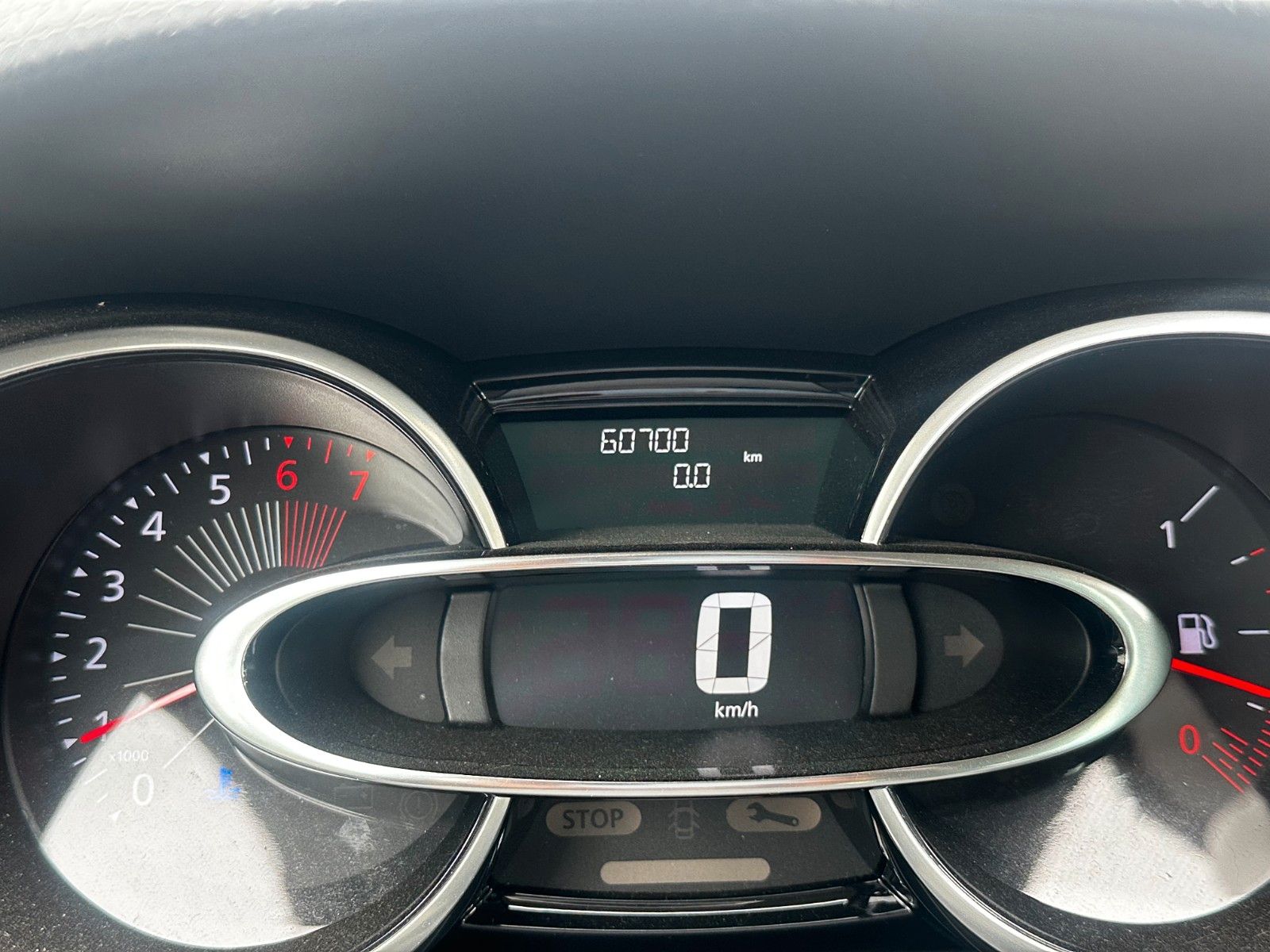 Fahrzeugabbildung Renault Clio IV Limited Klimaaut/ DAB/ ALU / Nav / TOP