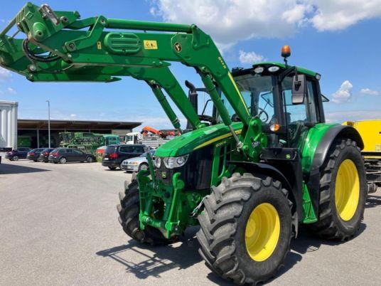 John Deere 6090M