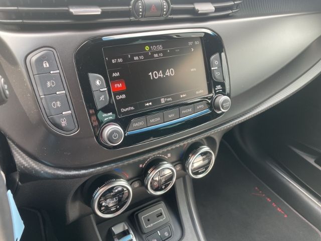 Fahrzeugabbildung Alfa Romeo Giulietta 1.4 TB 16V Sprint Navi, DAB, Einparkhi