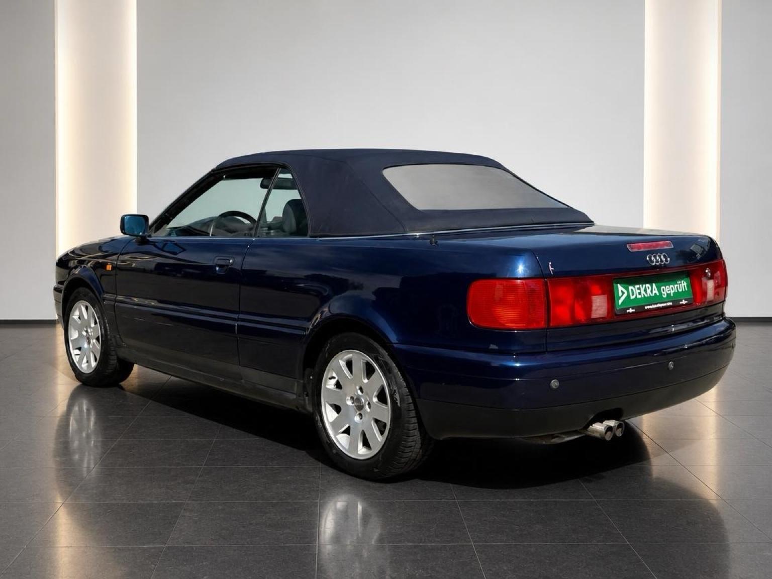 Audi 80 2,6 Cabrio/1.Hand/LEDER/XENON/SHZ/KLIMa