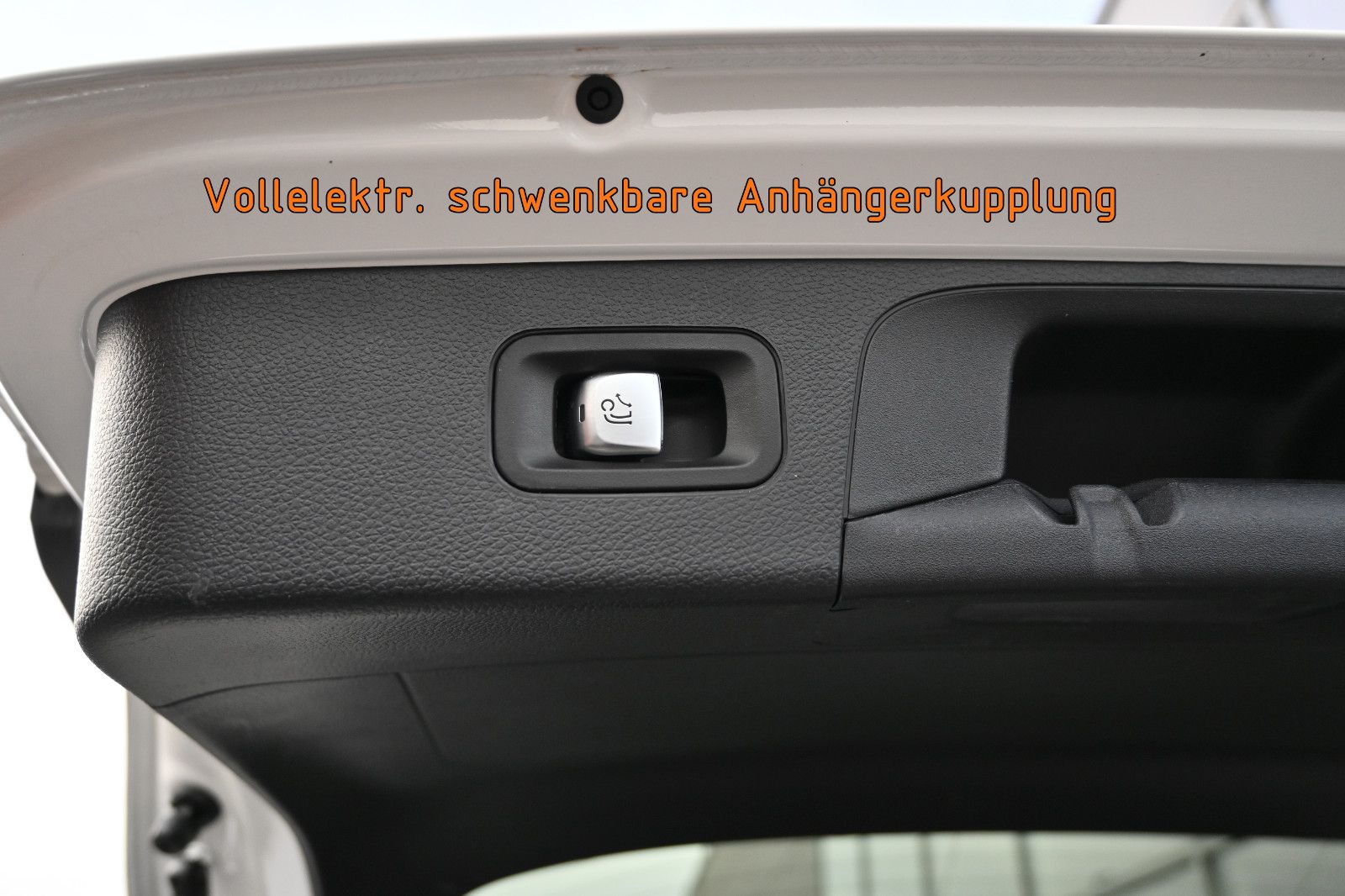 Fahrzeugabbildung Mercedes-Benz GLC 200 4MAT. AMG LINE °AHK°NIGHT-PAKET°BUSINESS